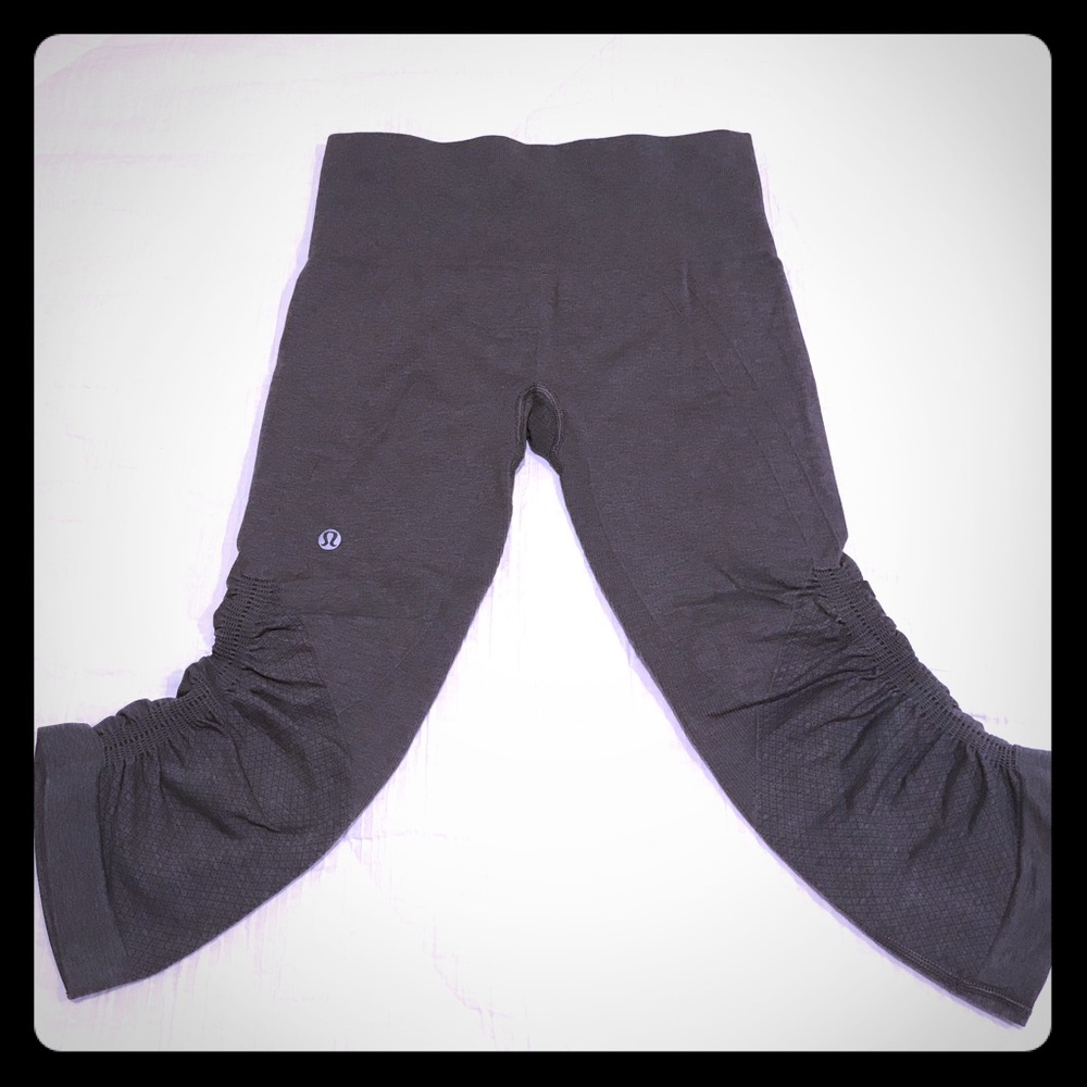 Lululemon In The Flow Capri Sz4
